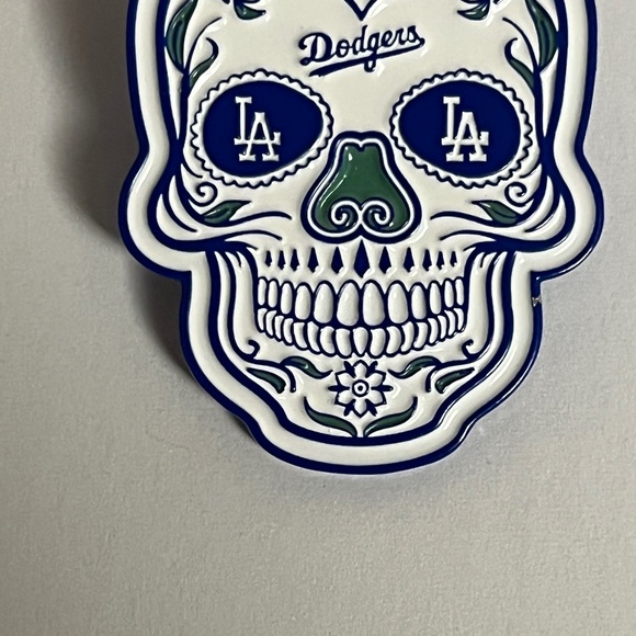 LA Dodgers Sugar Skull Hat Pin Pins Streetwear Hats Bag Baseball Fitted New Erao - Picture 3 of 8